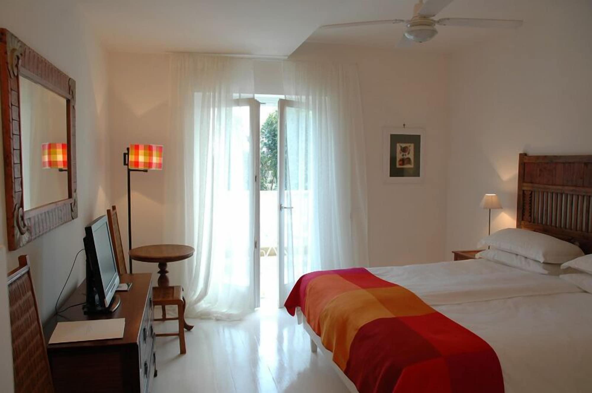 Il San Francesco Charming Hotel Sabaudia Camera foto