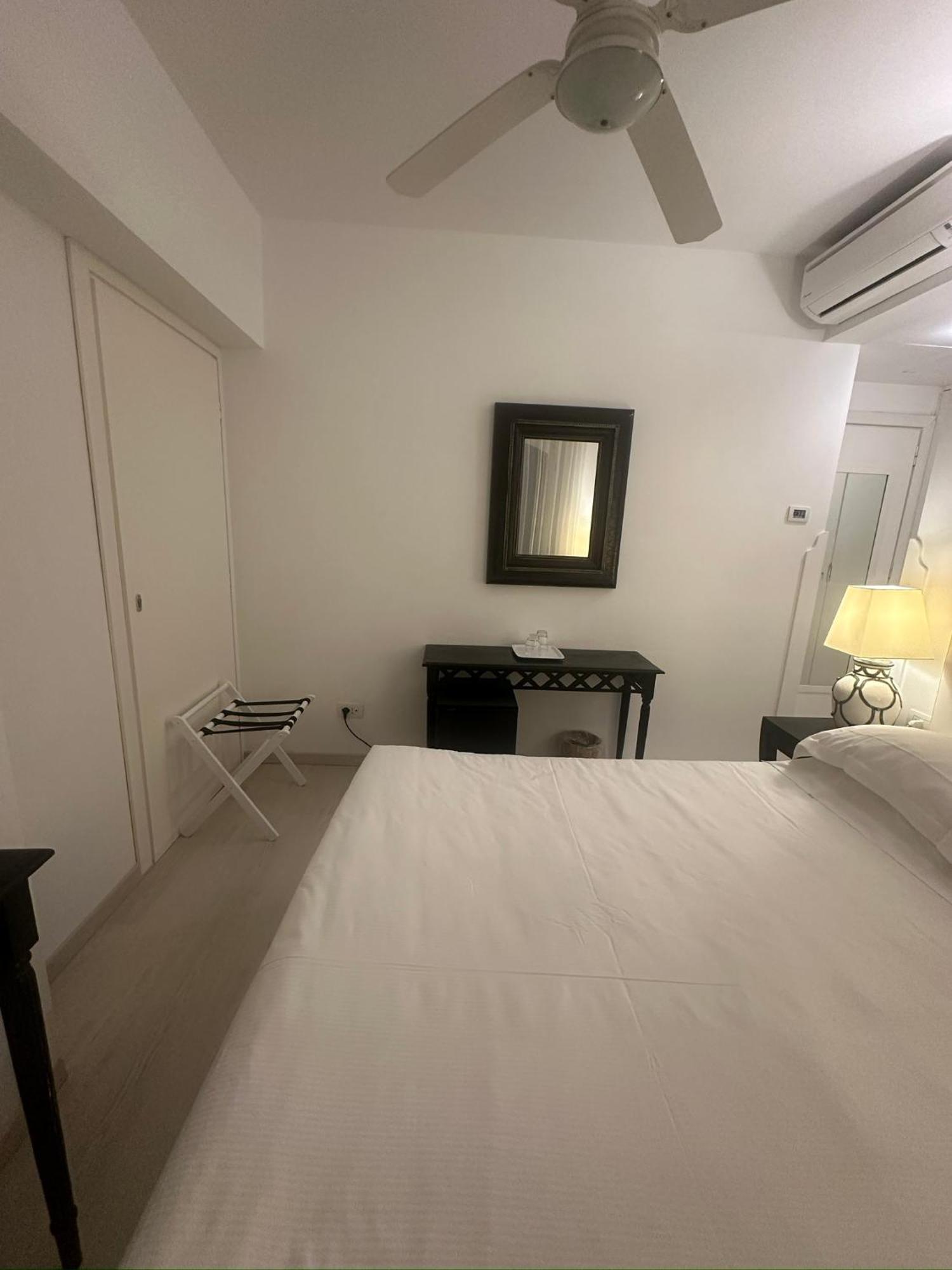 Il San Francesco Charming Hotel Sabaudia Esterno foto